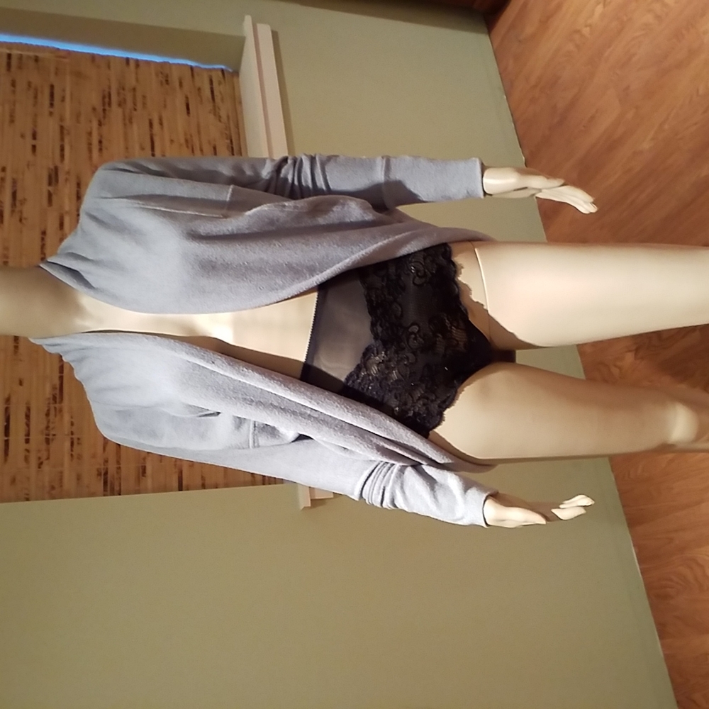 Seductions Gray High-low Shrug With Small Silver Metal Squares Size XS